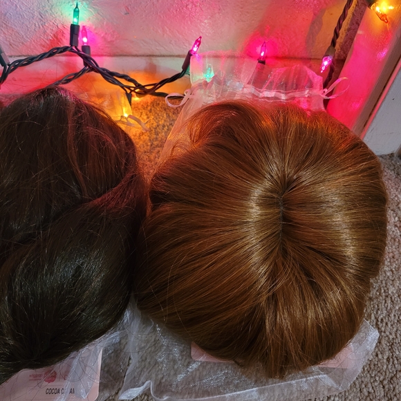 2 Throw & Go Wigs - Picture 1 of 3